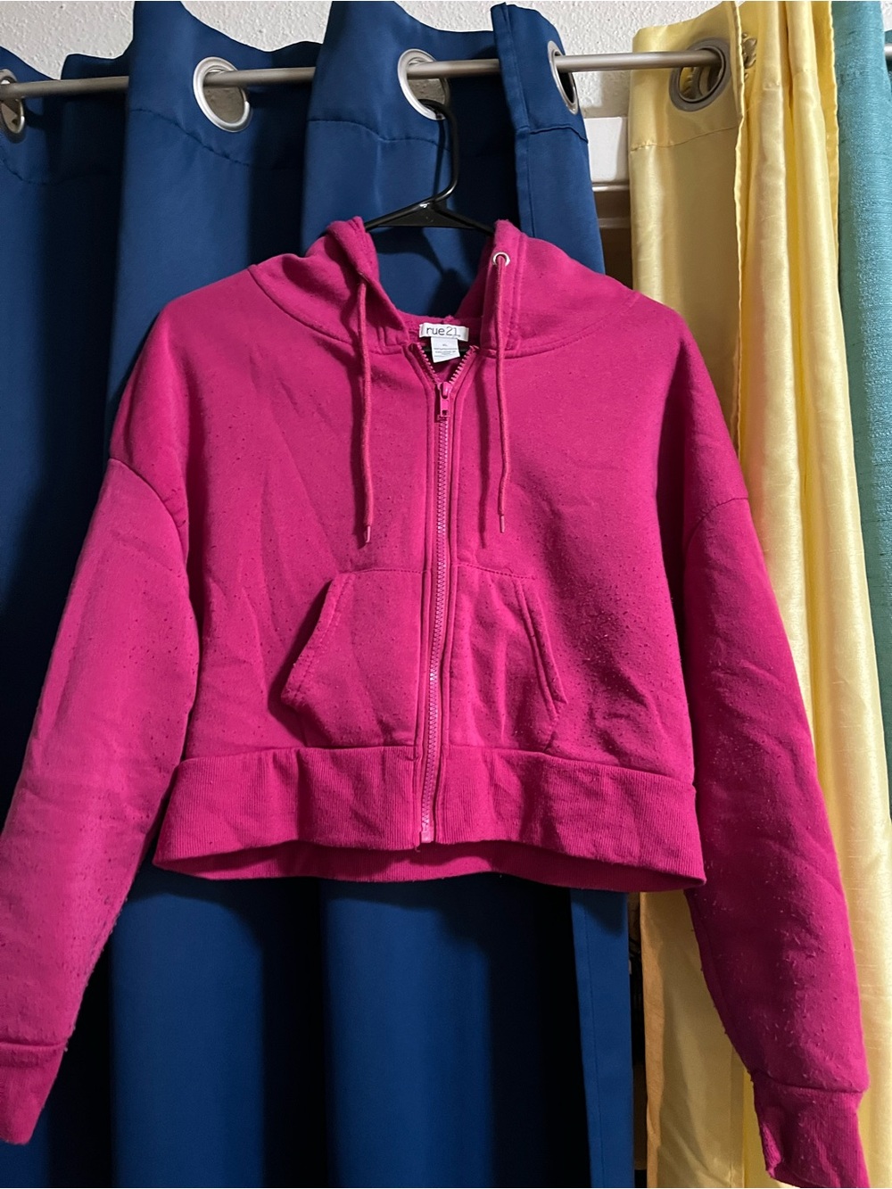 Cropped Fuchsia Zip-Up Hoodie